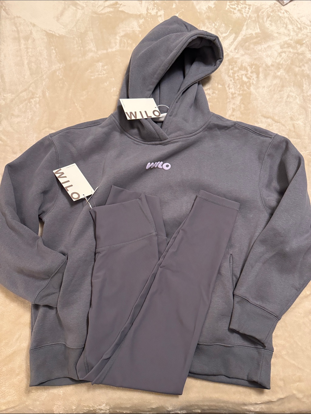 Wilo Set Women's Hoodie And Leggings Nwt